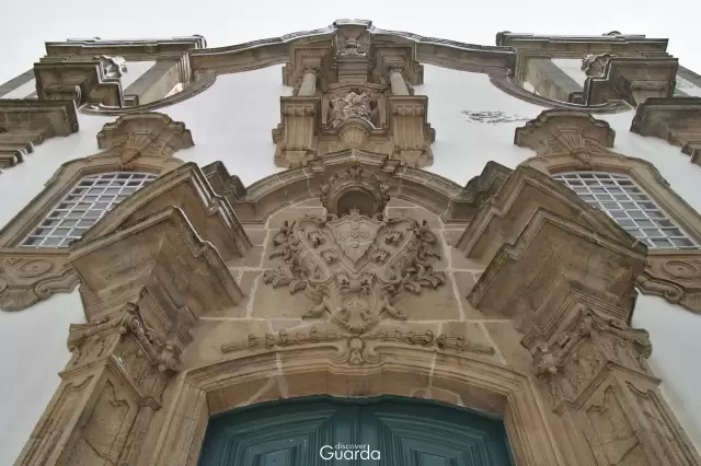 Igreja da Misericórdia - Pormenor da entrada principal (foto de 2014)