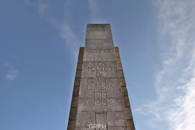 Monumento de Homenagem aos Mortos na Grande Guerra 1914/1918 - Inscrições no granito (foto de 2020)