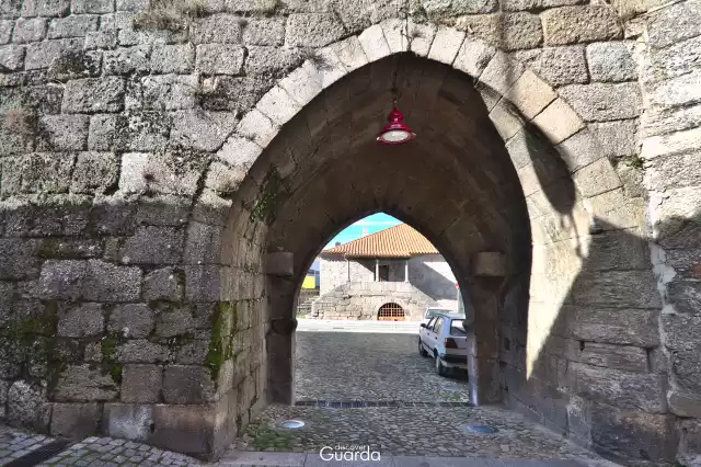 Porta D'El Rei - Interior da Porta, vista a partir da Rua de São Vicente (foto de 2020)
