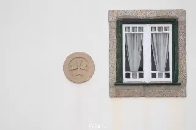 Praça Luís de Camões - Janela de uma das casas dos "Balcões" (foto de 2014)