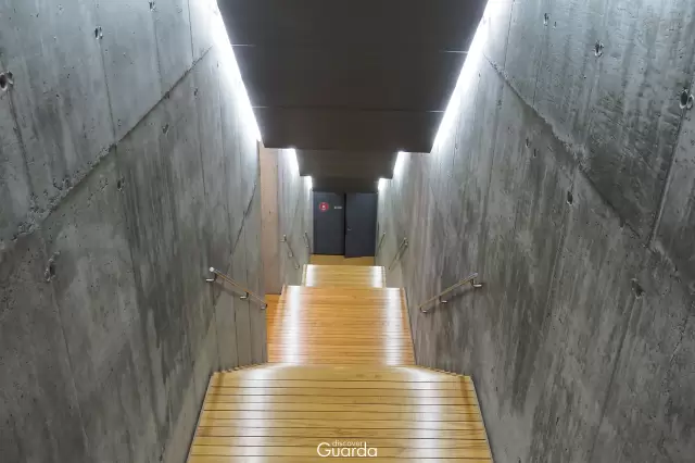 Teatro Municipal da Guarda - Escadaria interior (foto de 2021)